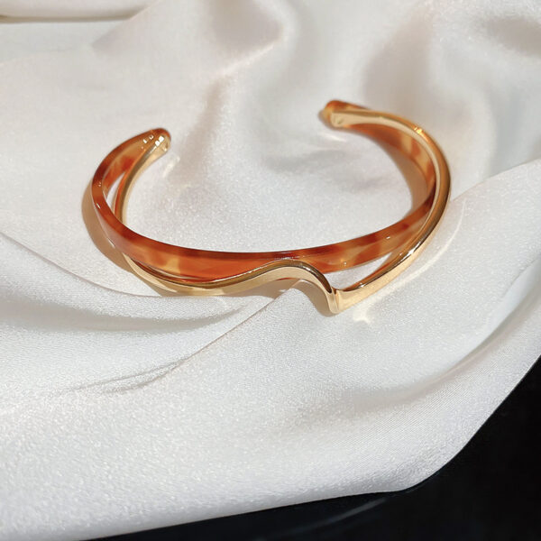 Metal White Shellfish Plate Bracelet For Women Opening Adjustable 2 Layers Design Llight Luxury Female Fashion Jewelry Gifts - Image 5
